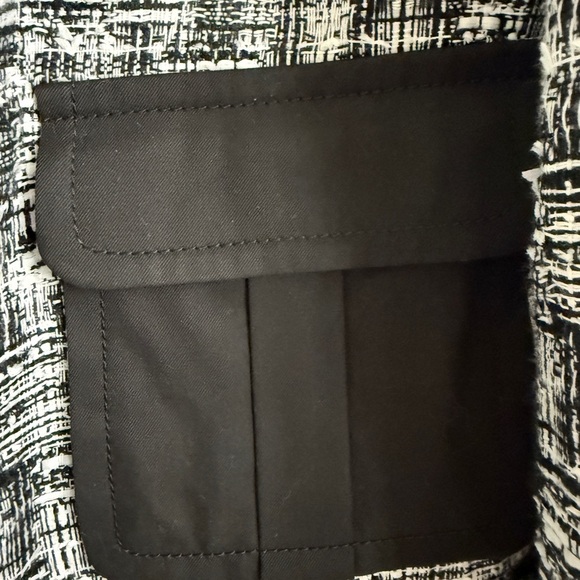 Escada Black,White Textured Lady Jacket with Fringe Details and Pockets Polished - Picture 4 of 12